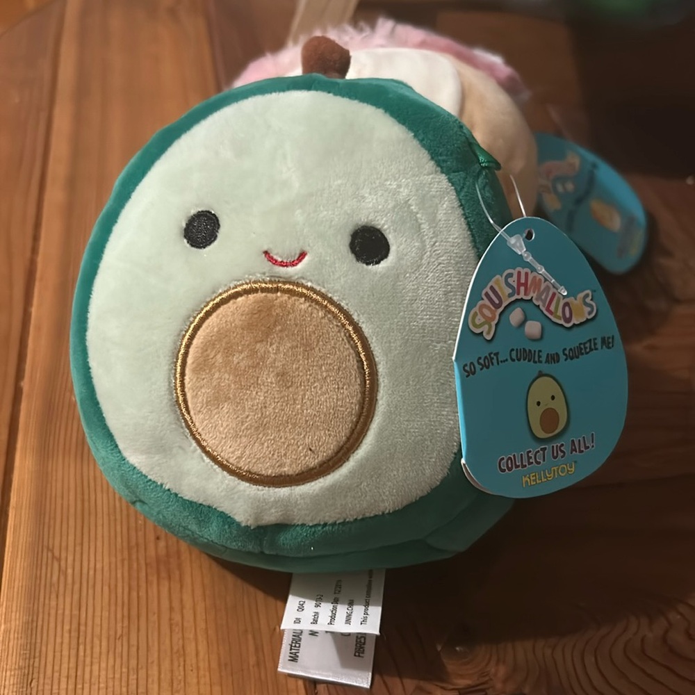 Squishmallow austin avocado mini